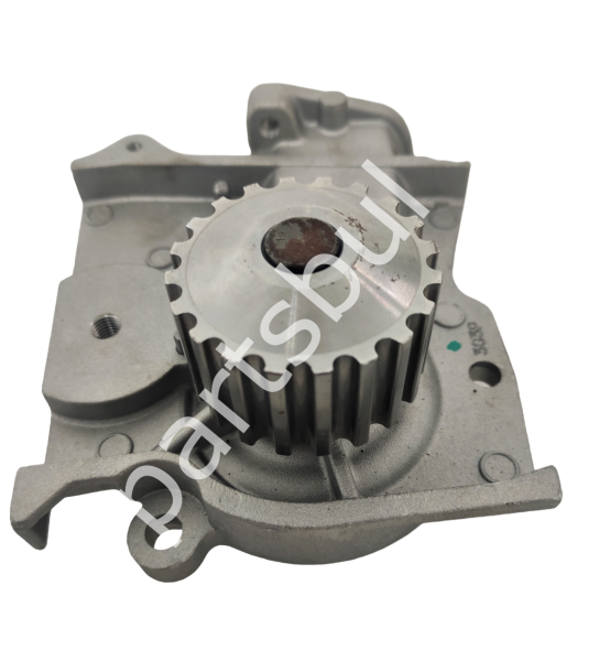 Hyster 1361811 Su Pompası Devirdaim / Water Pump